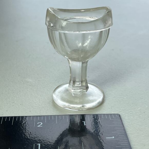 Antique Eye Wash Rinse Stemmed Glass Eye Cup Holder VTG Curiosity Oddity Decor - Picture 14 of 15